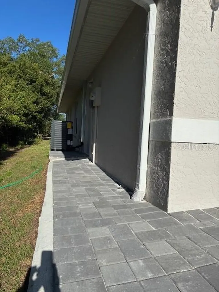 2923 Hopwood Road North Port FL 34287