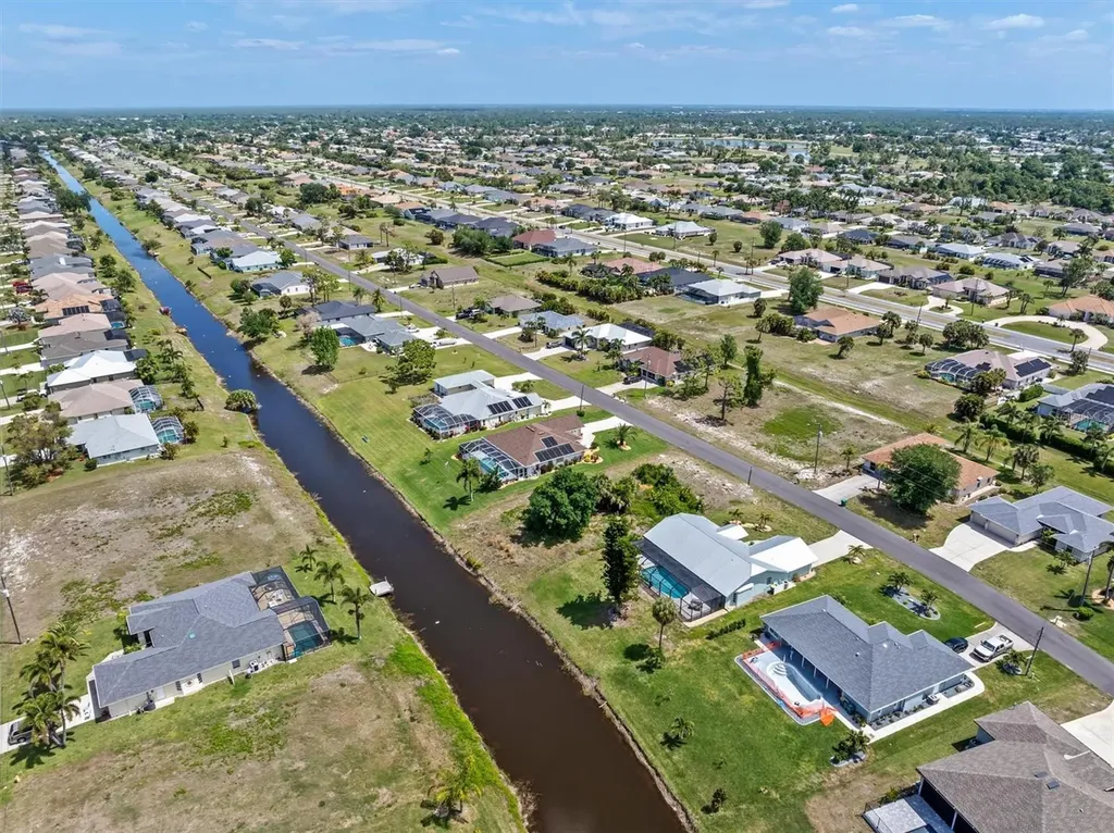 176 Mariner Lane Rotonda West FL 33947