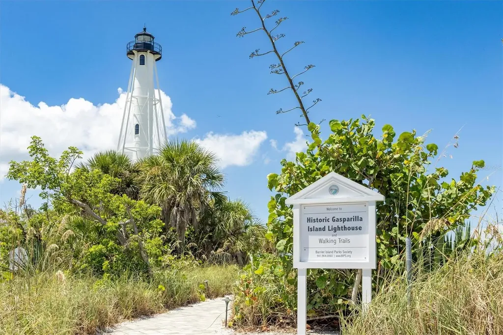 176 Mariner Lane Rotonda West FL 33947