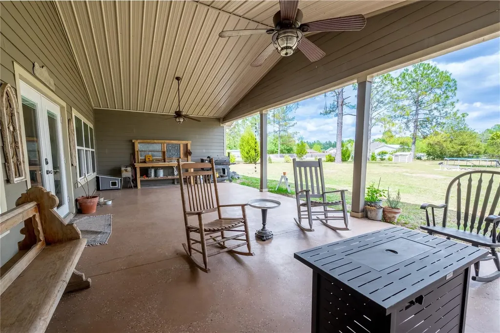 11311 NW 74th Court Chiefland FL 32626