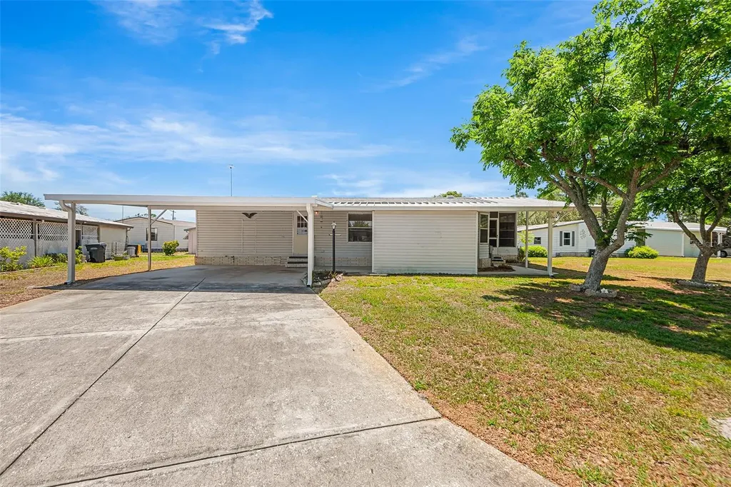 6002 Grand Oaks Drive SE Winter Haven FL 33884