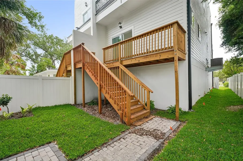 2816 Corrine Street Tampa FL 33605