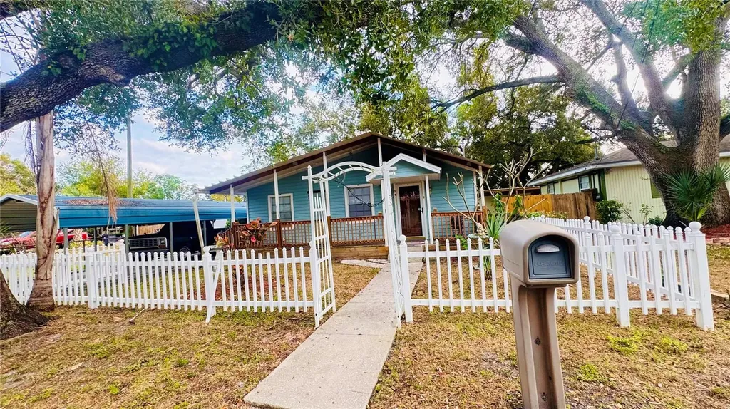 5911 8th Avenue S Tampa FL 33619