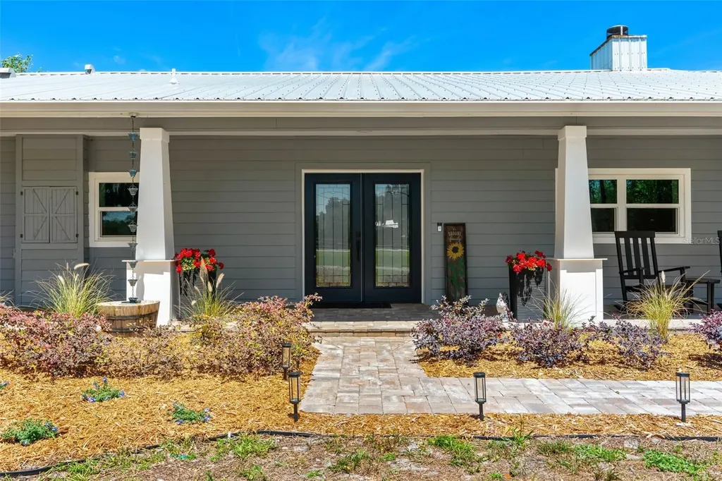 650 Old Mims Road Geneva FL 32732