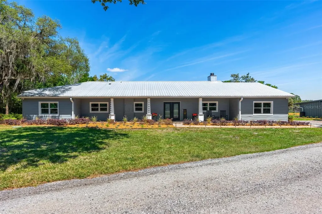 650 Old Mims Road Geneva FL 32732
