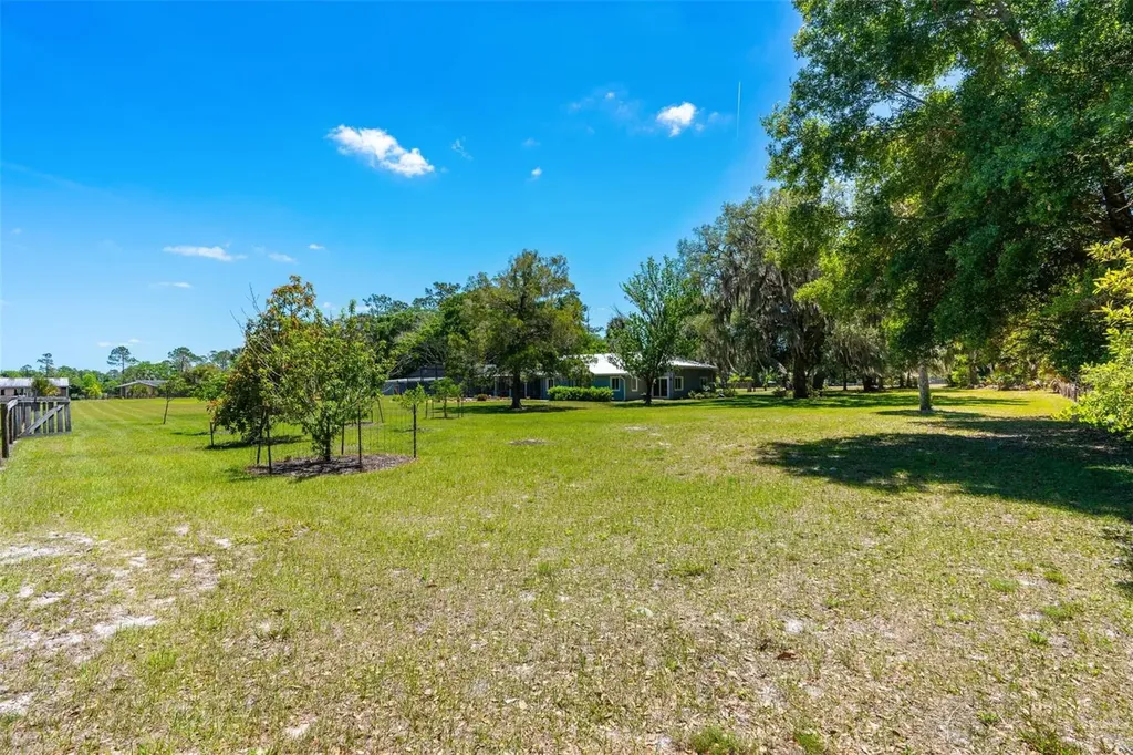 650 Old Mims Road Geneva FL 32732