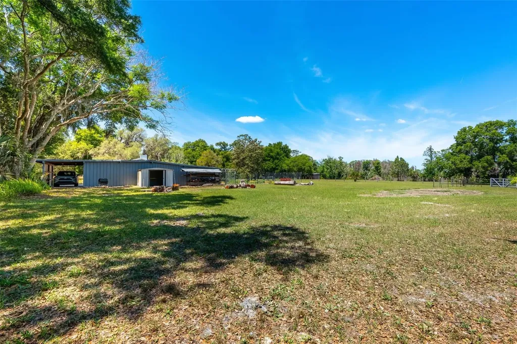 650 Old Mims Road Geneva FL 32732