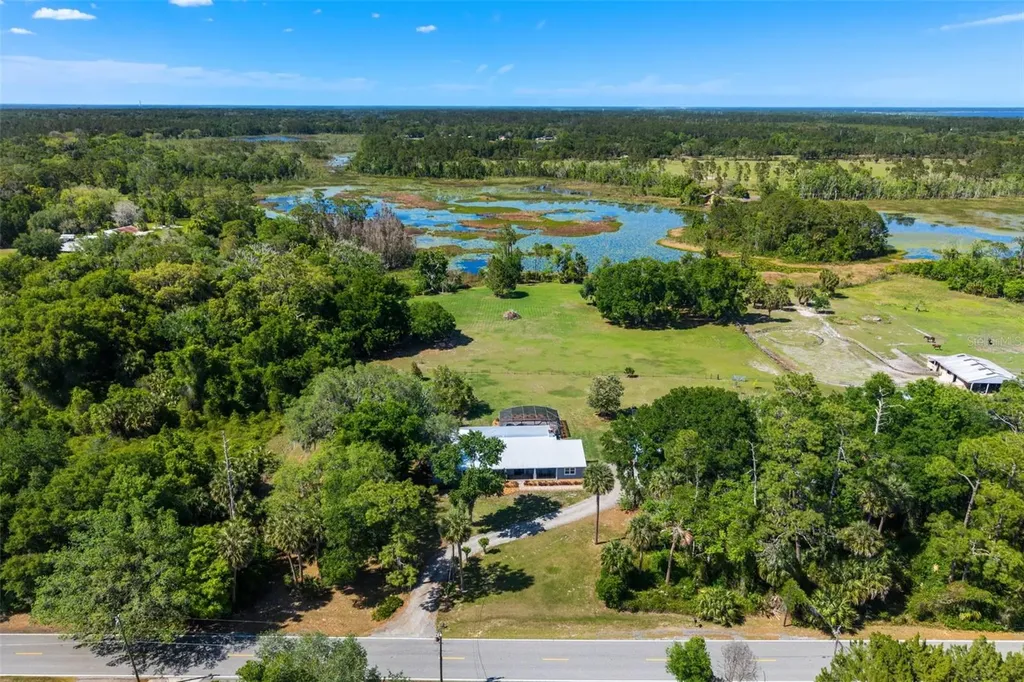 650 Old Mims Road Geneva FL 32732