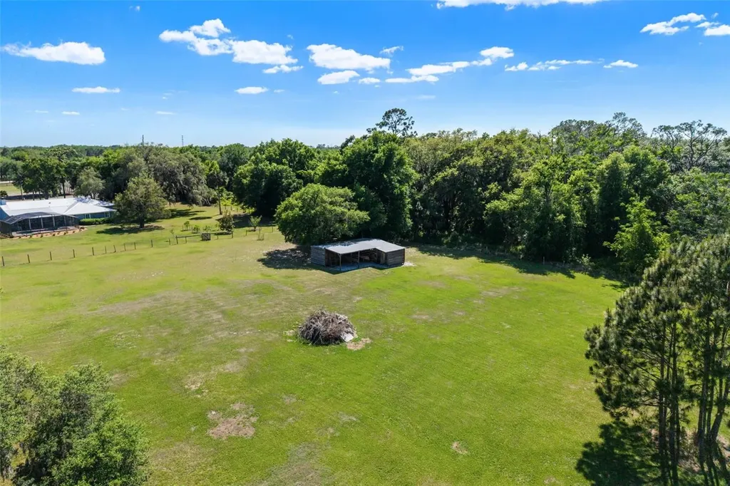 650 Old Mims Road Geneva FL 32732