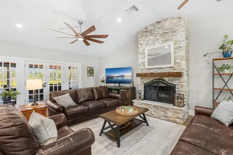 650 Old Mims Road Geneva FL 32732