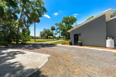 650 Old Mims Road Geneva FL 32732