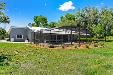 650 Old Mims Road Geneva FL 32732