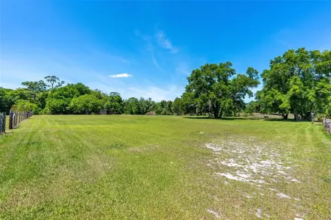 650 Old Mims Road Geneva FL 32732