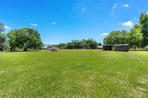 650 Old Mims Road Geneva FL 32732