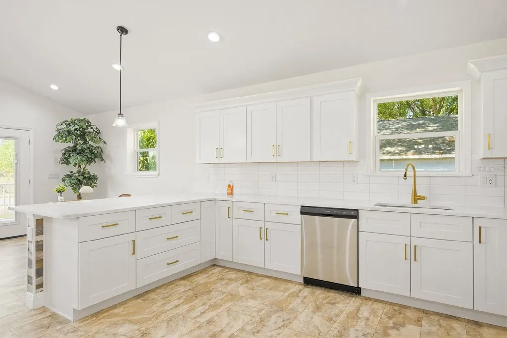 6510 E 23rd Avenue Tampa FL 33619