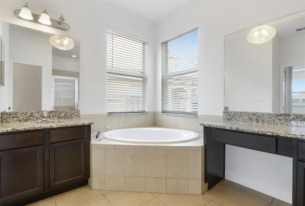4475 Biscayne Breeze Way Kissimmee FL 34744