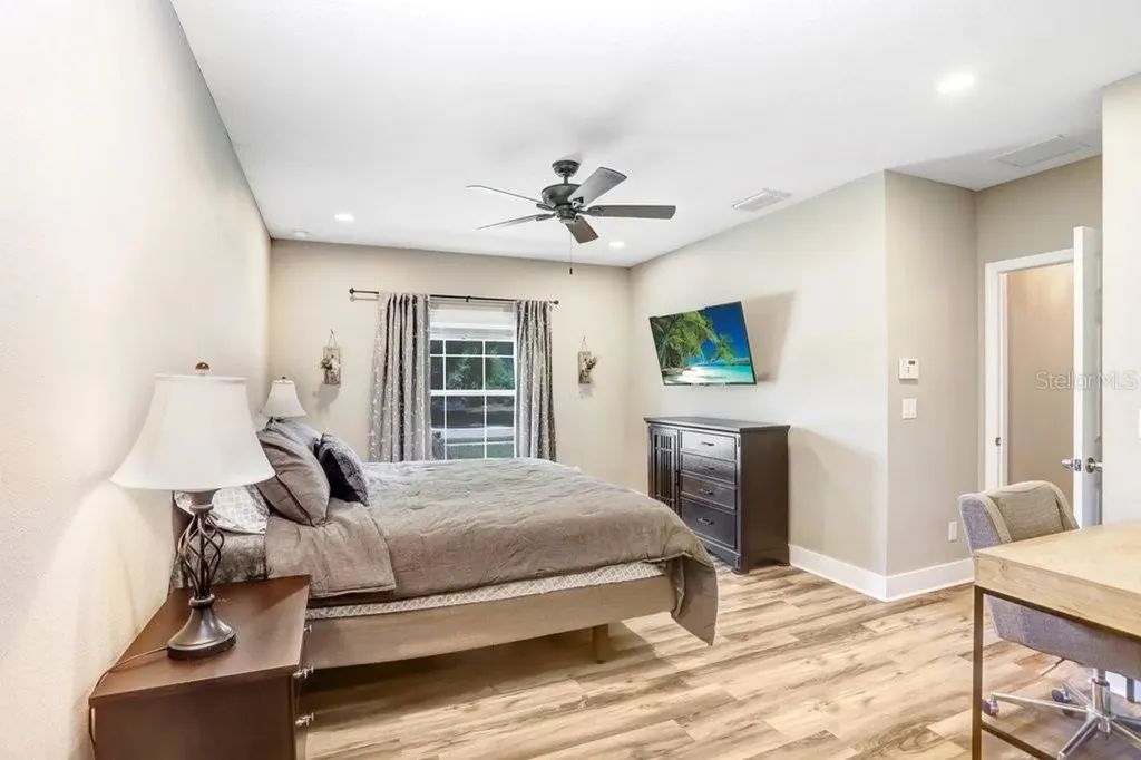618 Oak Ridge Drive Brandon FL 33510