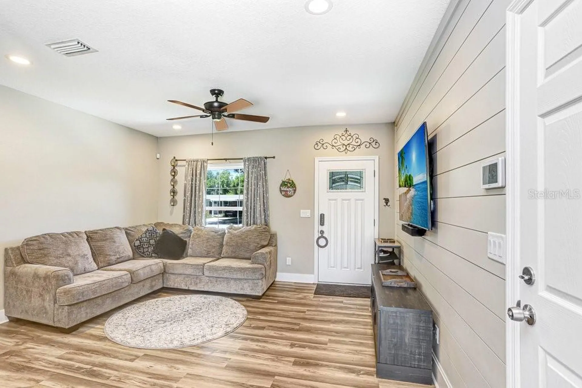 618 Oak Ridge Drive Brandon FL 33510