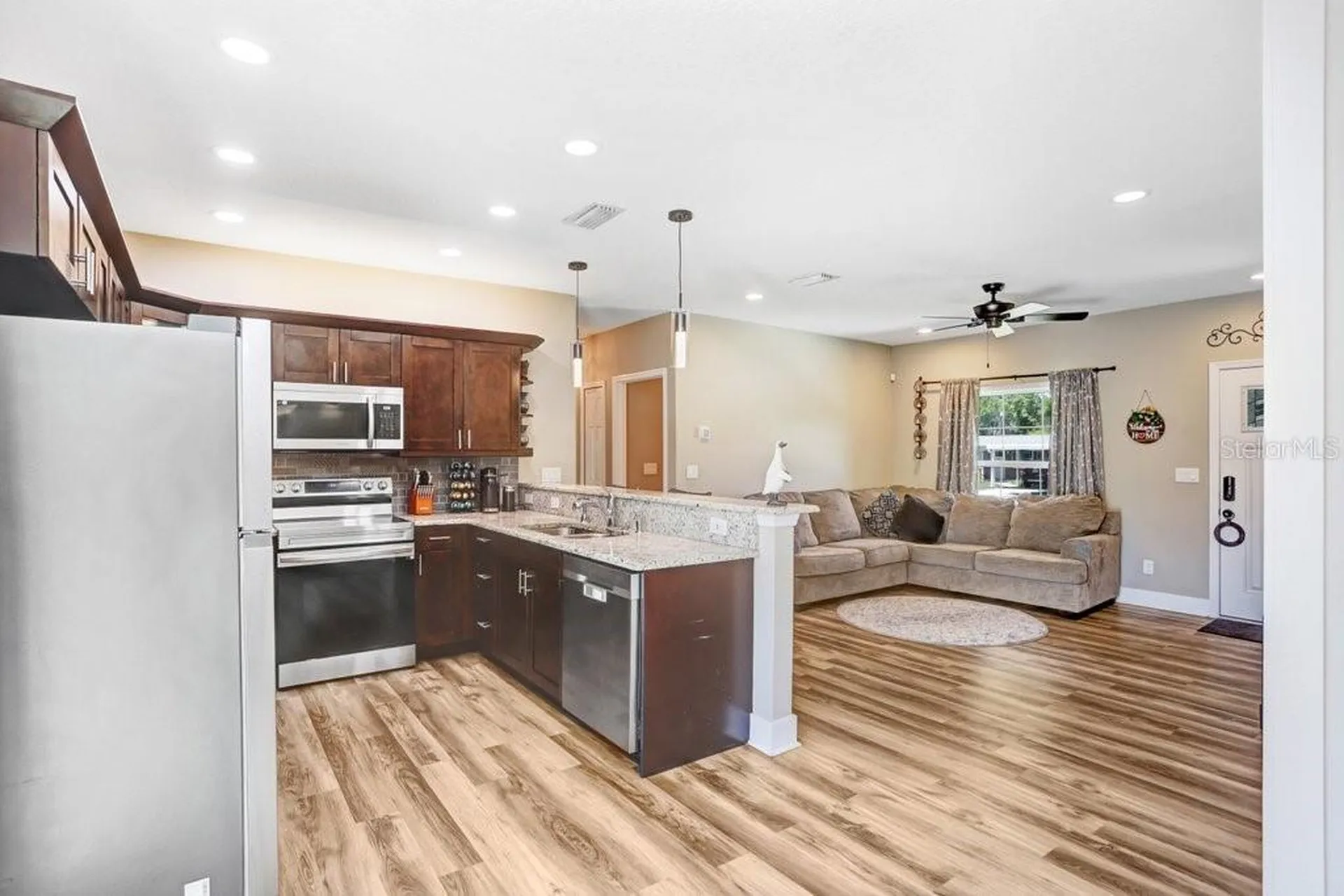 618 Oak Ridge Drive Brandon FL 33510