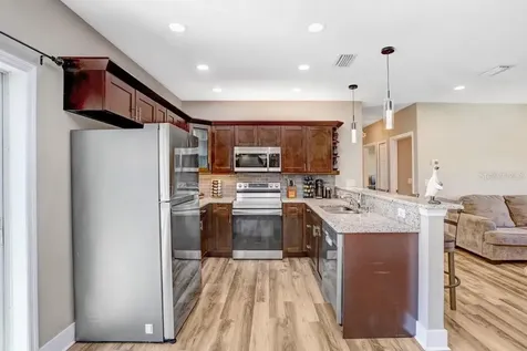 618 Oak Ridge Drive Brandon FL 33510