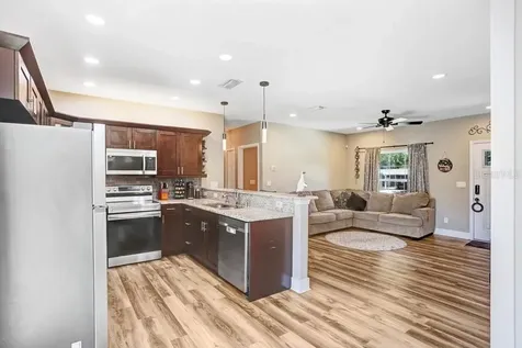 618 Oak Ridge Drive Brandon FL 33510