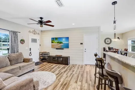 618 Oak Ridge Drive Brandon FL 33510