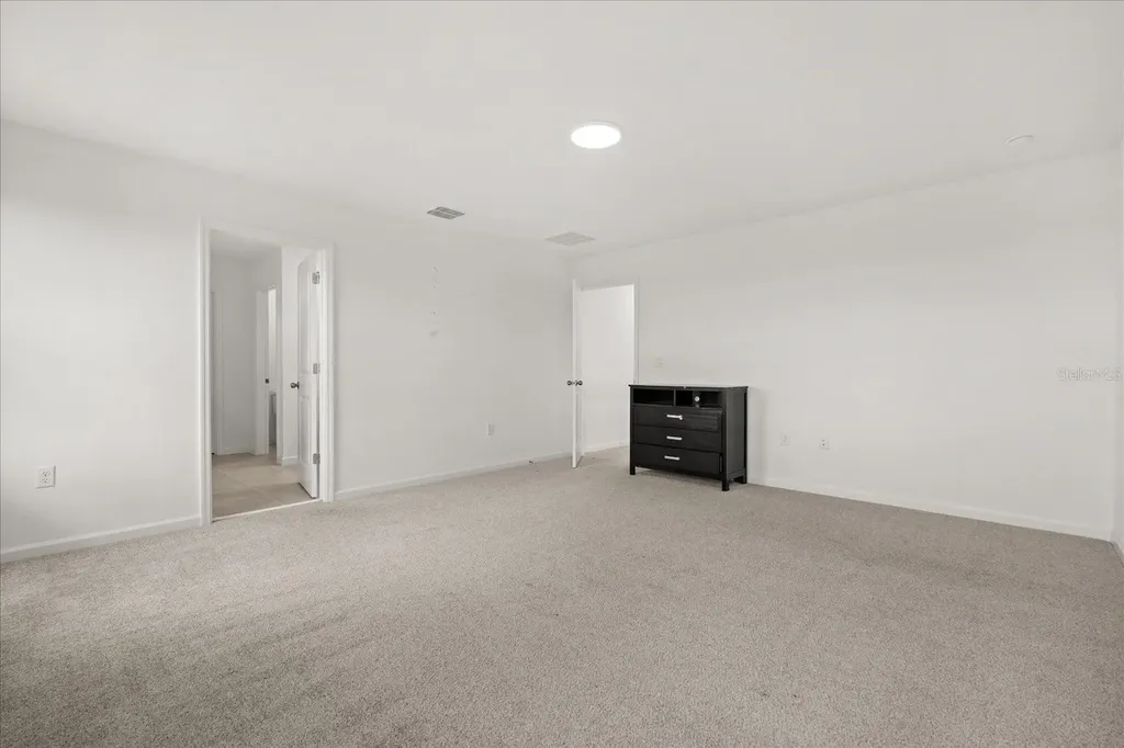 1051 Lakeshore Breeze Place Kissimmee FL 34747