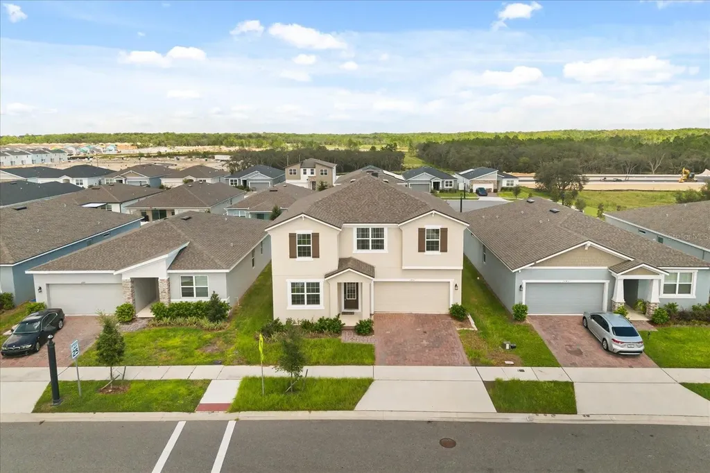 1051 Lakeshore Breeze Place Kissimmee FL 34747