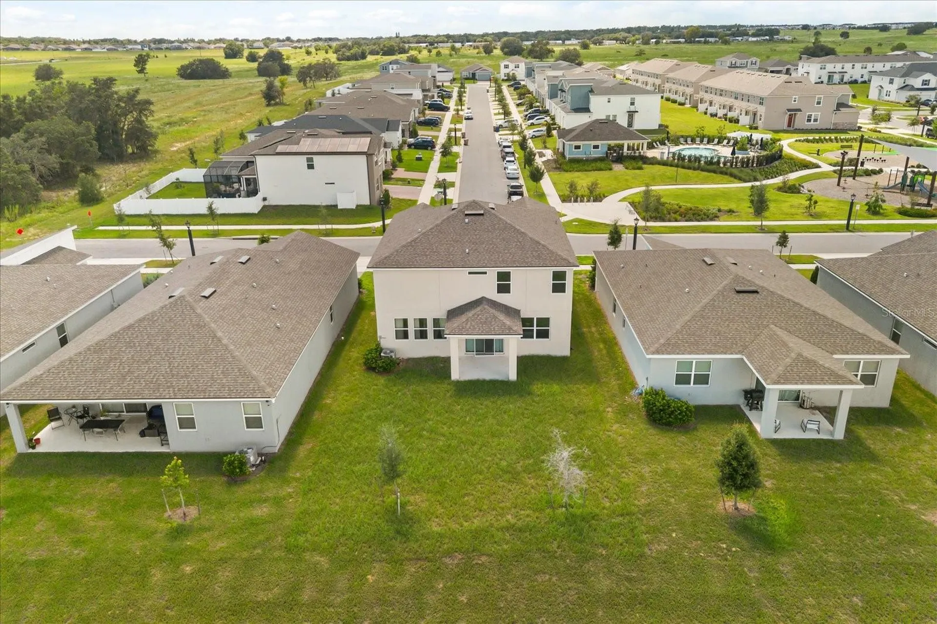 1051 Lakeshore Breeze Place Kissimmee FL 34747