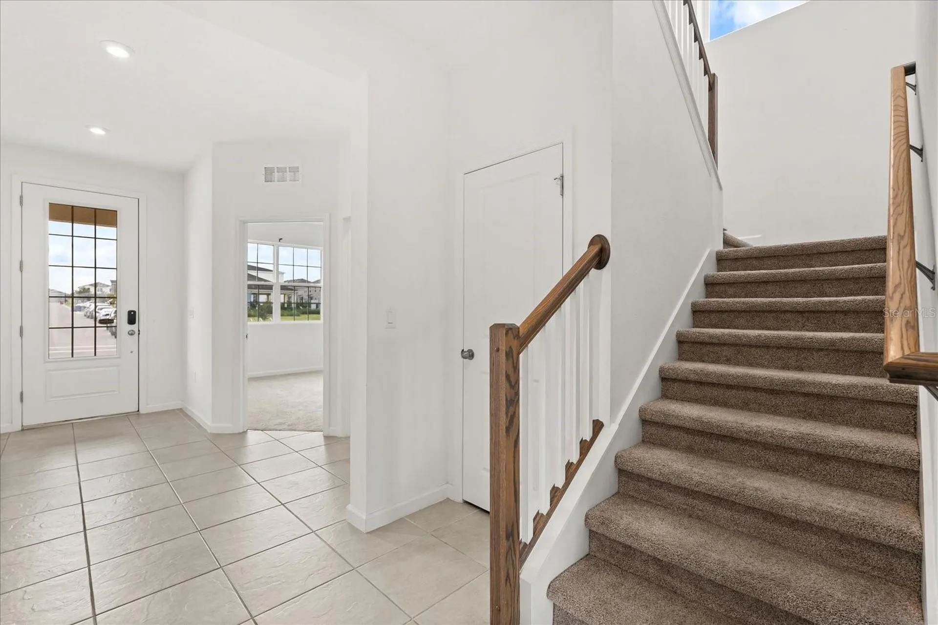 1051 Lakeshore Breeze Place Kissimmee FL 34747