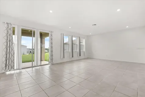 1051 Lakeshore Breeze Place Kissimmee FL 34747