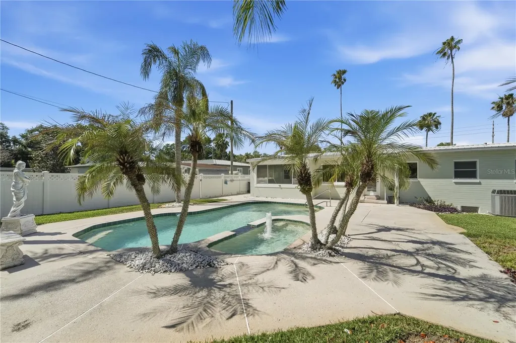 3606 Lake Underhill Road Orlando FL 32803