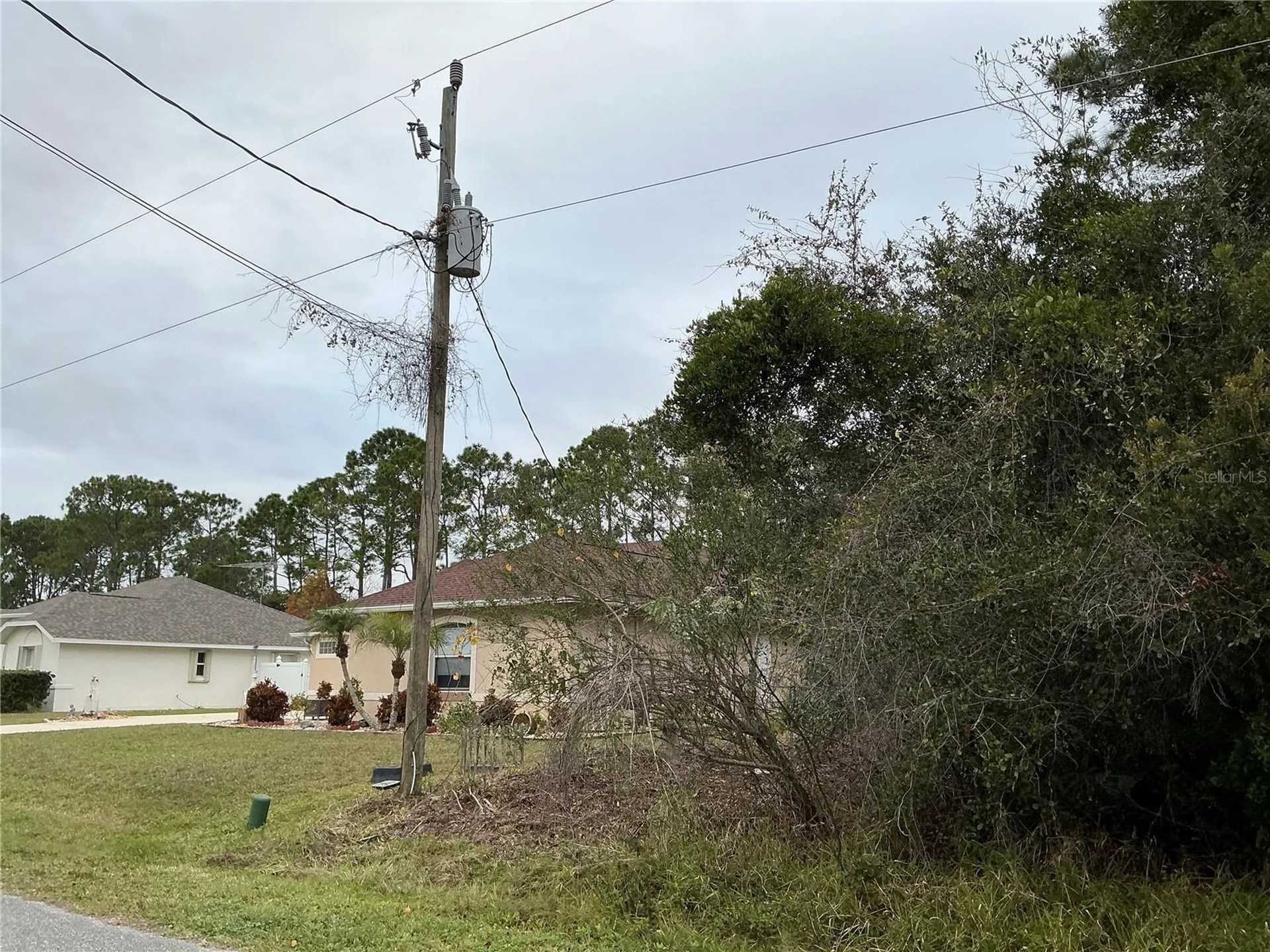 12 Fayy Lane Palm Coast FL 32137