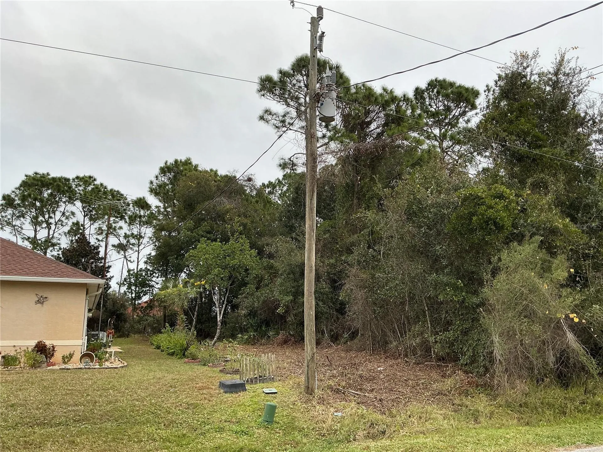 12 Fayy Lane Palm Coast FL 32137
