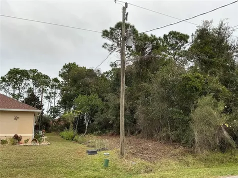 12 Fayy Lane Palm Coast FL 32137