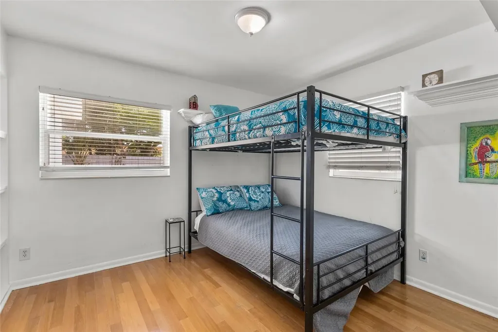 2082 Orchid Street Sarasota FL 34239