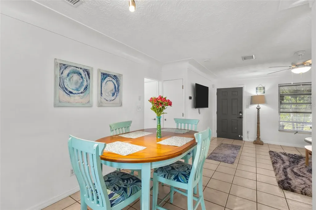 2082 Orchid Street Sarasota FL 34239