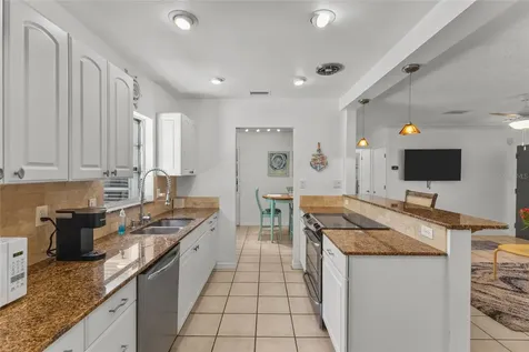 2082 Orchid Street Sarasota FL 34239