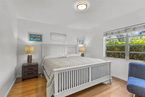 2082 Orchid Street Sarasota FL 34239