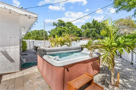 2082 Orchid Street Sarasota FL 34239
