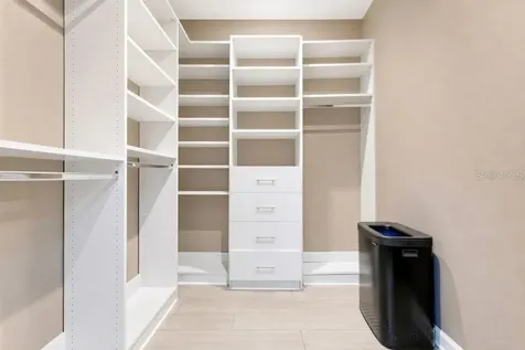 514 Baker Street Orlando FL 32806