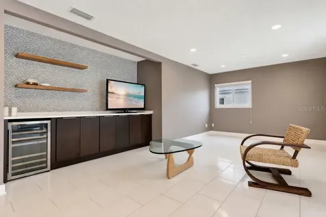514 Baker Street Orlando FL 32806