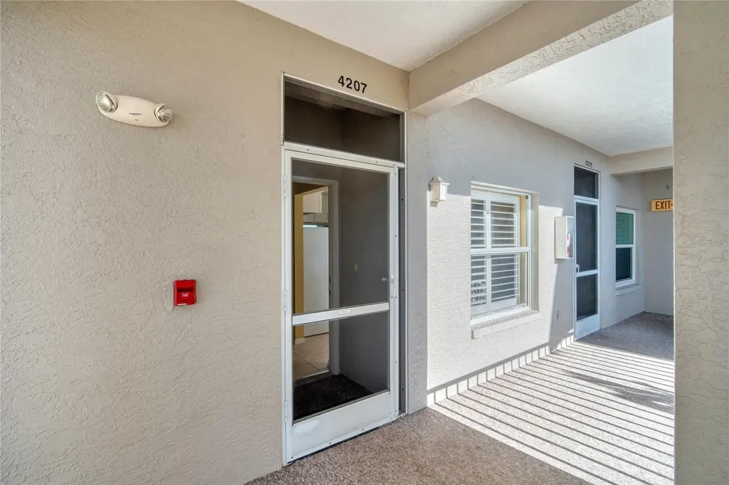 9610 Club South Circle Sarasota FL 34238