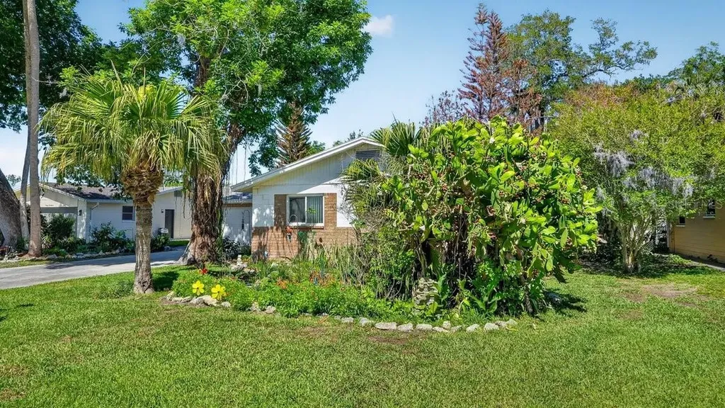 2217 Green Street South Daytona FL 32119
