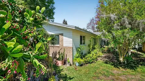 2217 Green Street South Daytona FL 32119