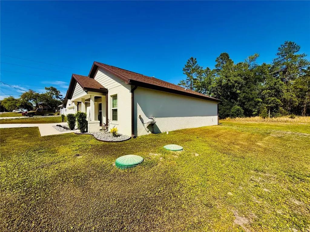 13486 English Sparrow Road Weeki Wachee FL 34614