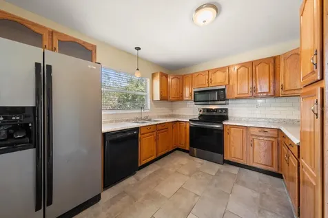 7504 91st Street Seminole FL 33777