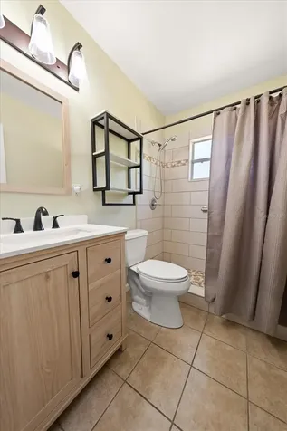 7504 91st Street Seminole FL 33777