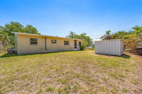 7504 91st Street Seminole FL 33777
