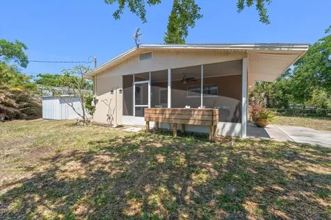 7504 91st Street Seminole FL 33777